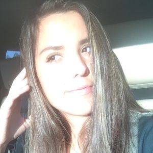 Meet your Posher, Isabella